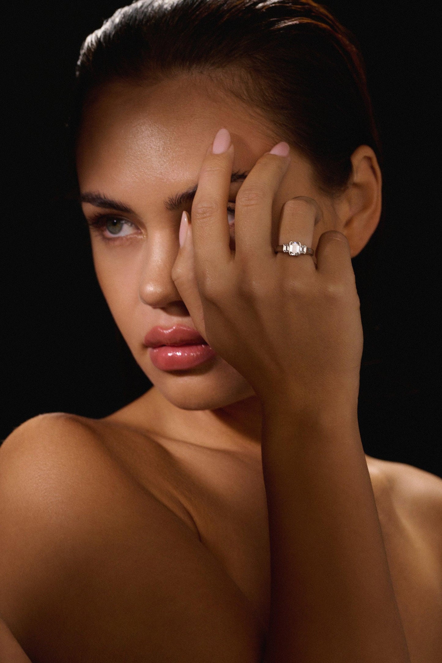 ZENORIA | THREE STONE EMERALD ENGAGEMENT RING - JTaranaki Jewellery