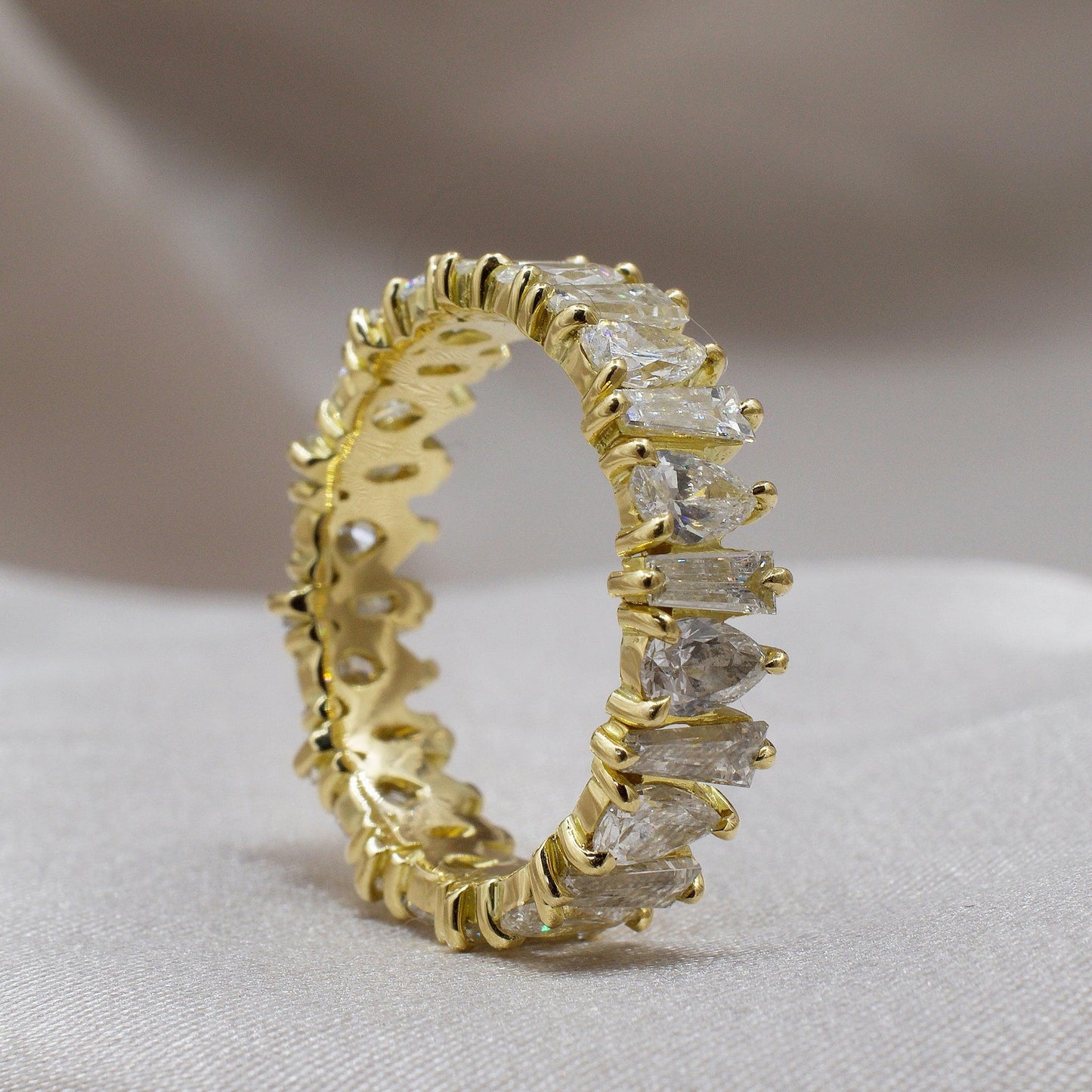 SOLARAE | DIAMOND WEDDING BAND - JTaranaki Jewellery