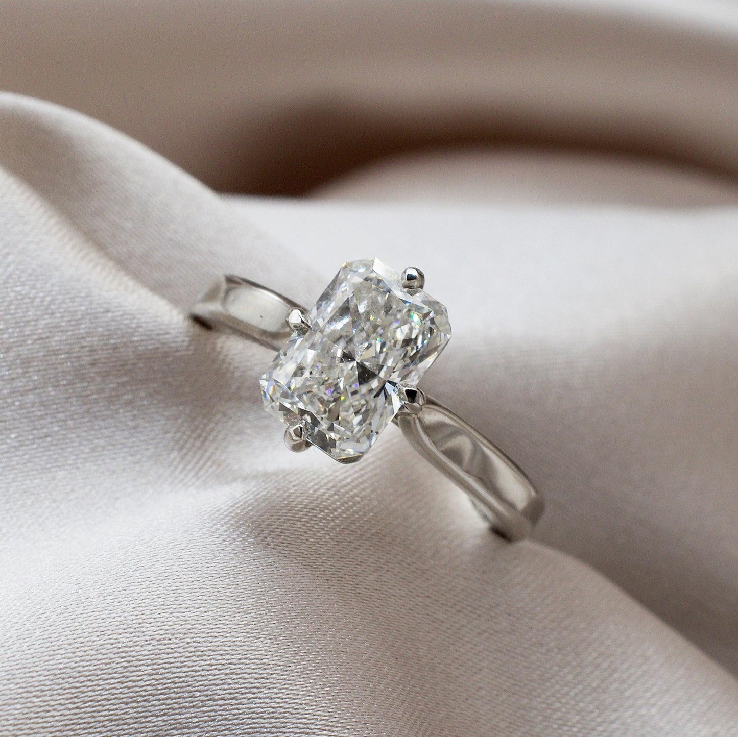 LUMINARA | RADIANT SOLITAIRE DIAMOND ENGAGEMENT RING - JTaranaki Jewellery