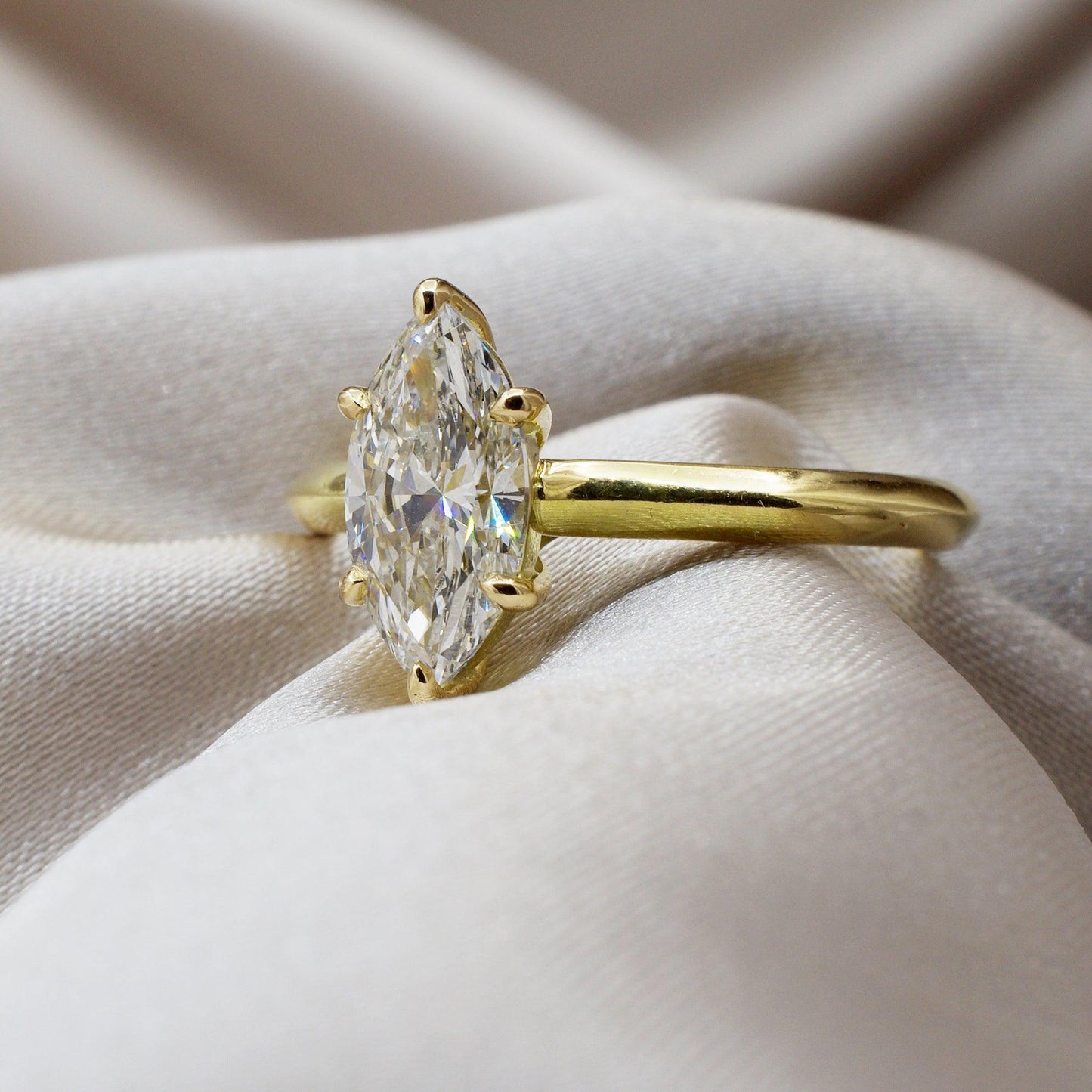AMARANTHE | MARQUISE SOLITAIRE DIAMOND ENGAGEMENT RING - JTaranaki Jewellery