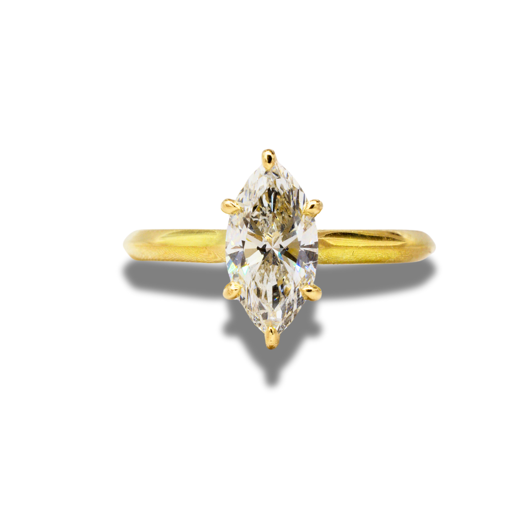 AMARANTHE | MARQUISE SOLITAIRE DIAMOND ENGAGEMENT RING