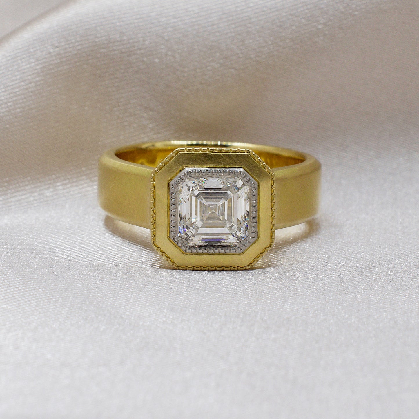 AETERNIS | KISSING CULET ASSCHER DIAMOND ENGAGEMENT RING - JTaranaki Jewellery